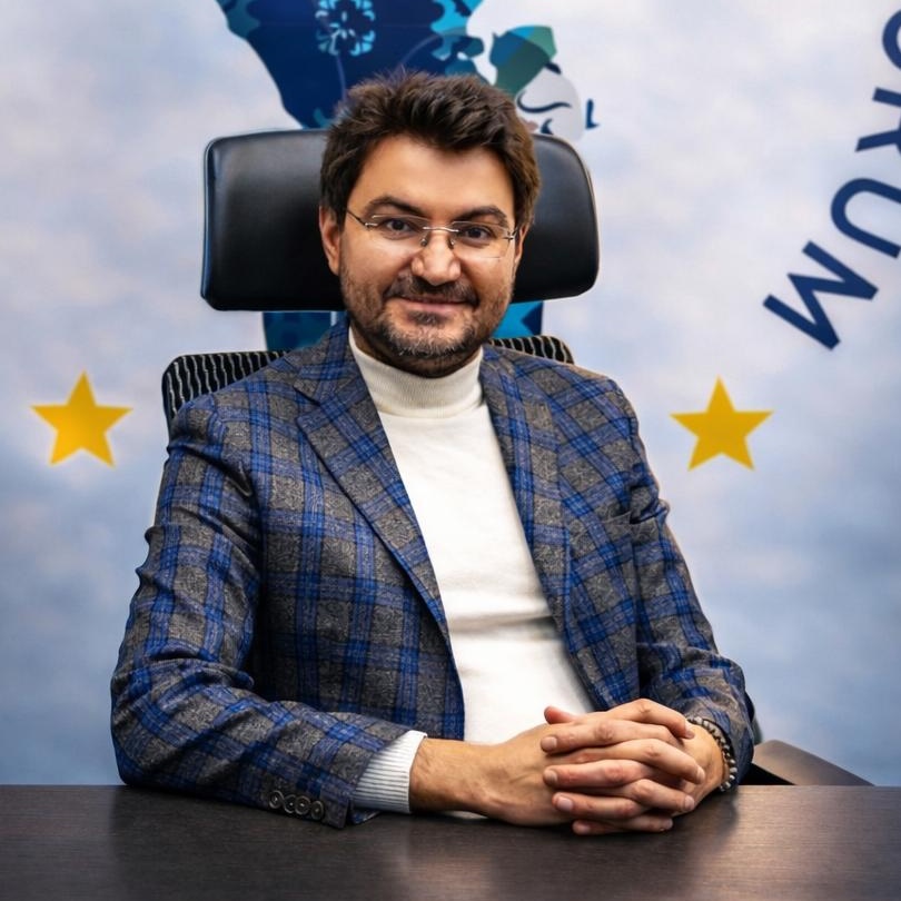 Dr. Huseynov Elnur